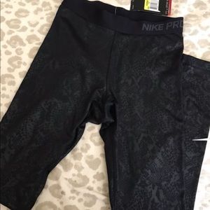 Nike Pro Hyperwarm Snake Leggings (S)